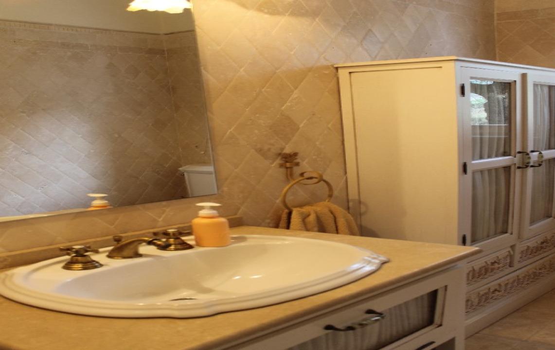 Img_12076_C0011301.jpg